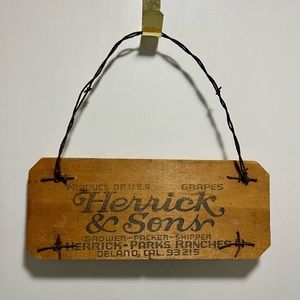 Vintage Delano California Fruit Wooden Crate Homemade Distressed Wire Sign USA